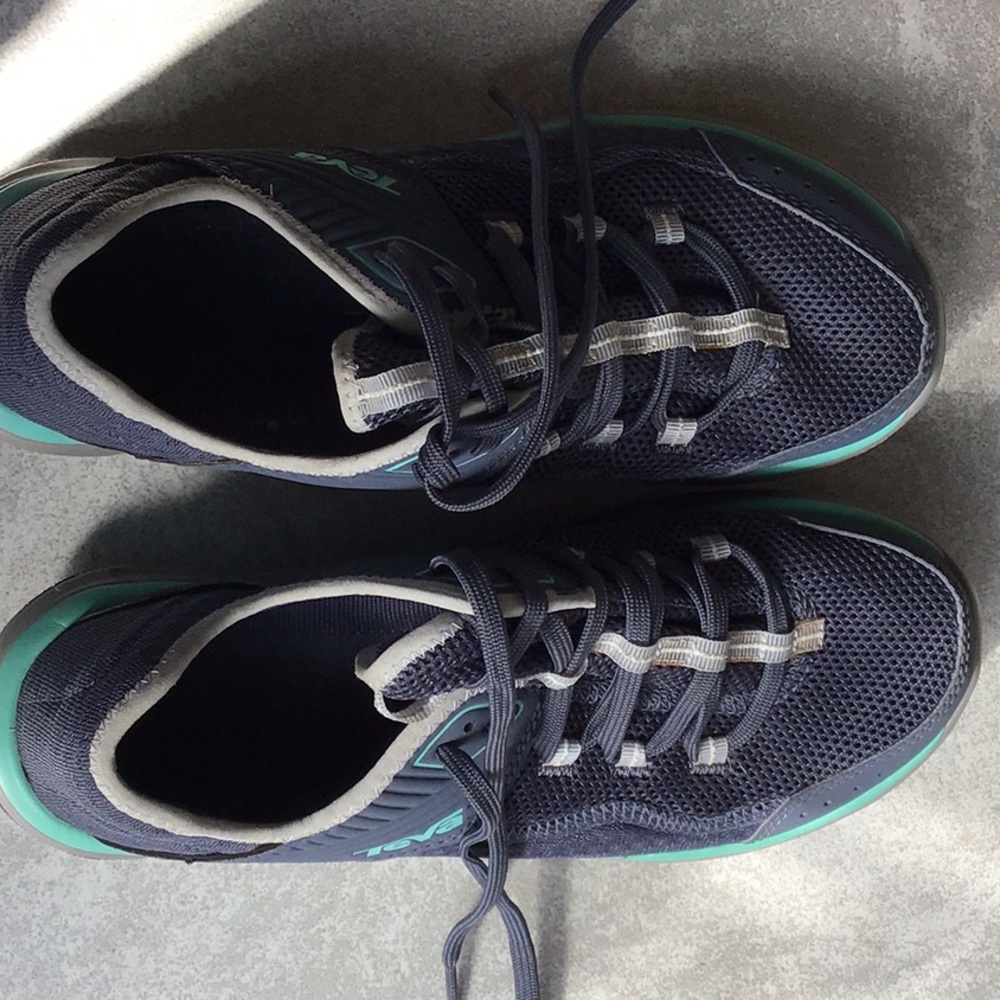 Teva Womens 8 Refugio Water Shoes